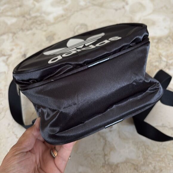 NWOT Adidas Originals Women's Santiago Mini Backpack Black & White 35L - Picture 8 of 12